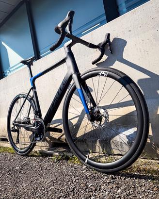 Whistle Vaero 28'' 105 Di2 2x12v Nero/Blu 2026