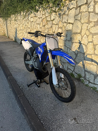 Yamaha YZ125
