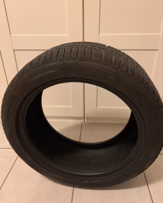 Pneumatico Kleber 235/45 R17 94H