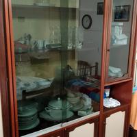 Mobili con vetrinetta