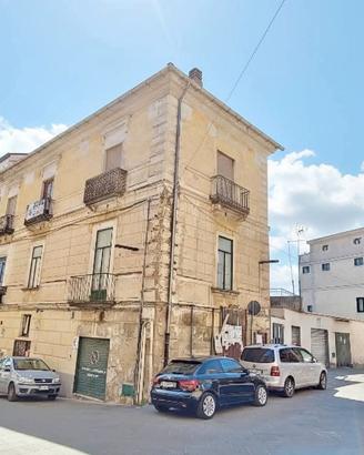 Appartamento in fabbricato d'epoca
