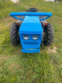 Trattore gommato 30CV