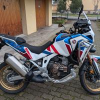 Honda Africa Twin 1100 adv sport dct
