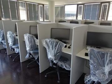 Scrivanie per call center in blocco