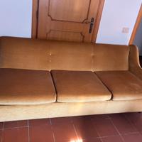 Divano letto anni 70 velluto ocra