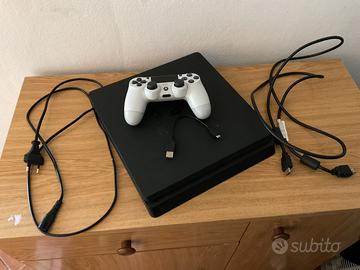 Ps4 Slim 1tb A+ set completo 0 problemi tutto nuov