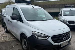 CITAN MERCEDES COIBENTANTO CON FRIGORIFERO