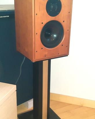 Harbeth 30 monitor + stand