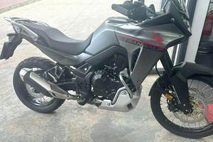 Honda transalp 750