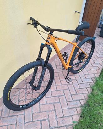 MTB Wheelie 29" Cannondale trail 6 Monoc. 1 X12v