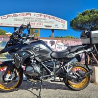R 1250 GS triple black BMW