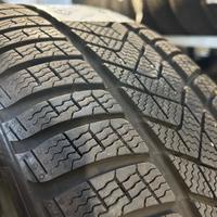 Pneumatici Pirelli Winter Sottozero 3 235 50 R19