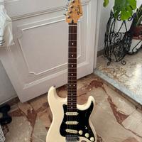 Fender statocaster olimpic white con upgrade
