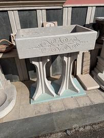 Lavabo in pietra con supporto colonne
