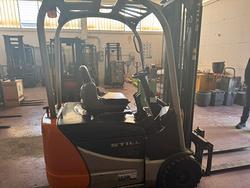 Carrello elevatore STILL 1500kg elettrico