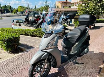300i Abs Scooter Kymco 600 Scooter Kymco 300 Vendita In Moto E Scooter