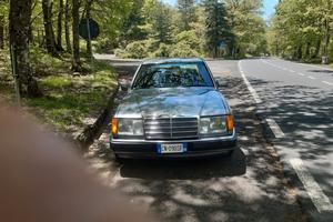 Mercedes auto depoca