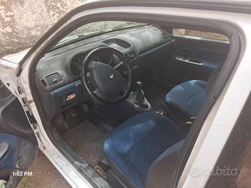 RENAILT CLIO 1200 A BENZINA