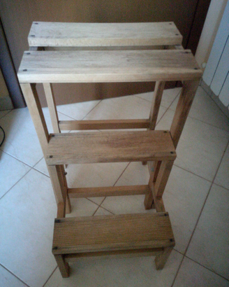 Sgabello/scaletta in legno