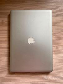 MacBook Pro 15" Late 2011- Intel Core i7 / 8GB RAM
