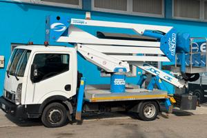 SOCAGE DA320 allestita su NISSAN CABSTAR NT400
