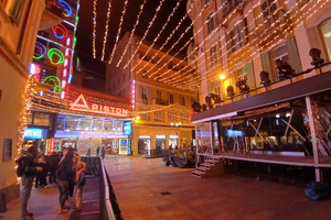 A 300 metri dal teatro ariston