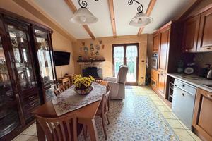 4 LOCALI A MUGNANO DI NAPOLI