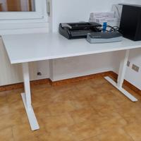 Scrivanie ikea varie misure