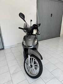 Sym symphony 125 assicurato