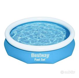 Piscina esterno rialzata