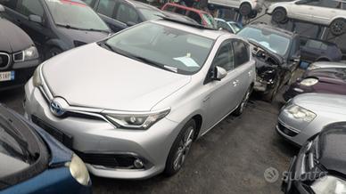 TOYOTA AURIS Hybrid dal 2012 1.8 Ben-Elettr