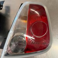 Fari posteriori fiat 500