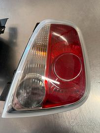 Fari posteriori fiat 500