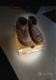 Ugg hot sale bassi marroni