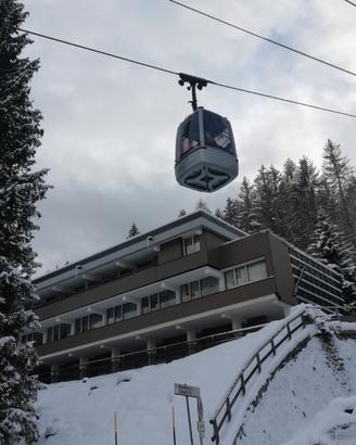 Dolomiti, Bilocale sulle piste da sci