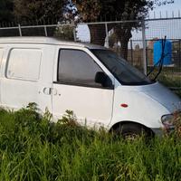 Nissan Vanette Cargo 2002