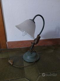 Lampada retrò verde e bianca