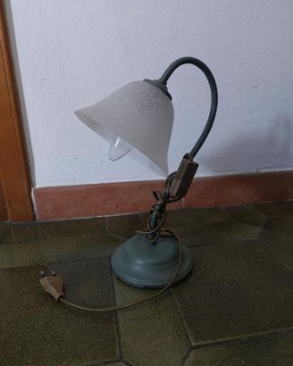 Lampada retrò verde e bianca