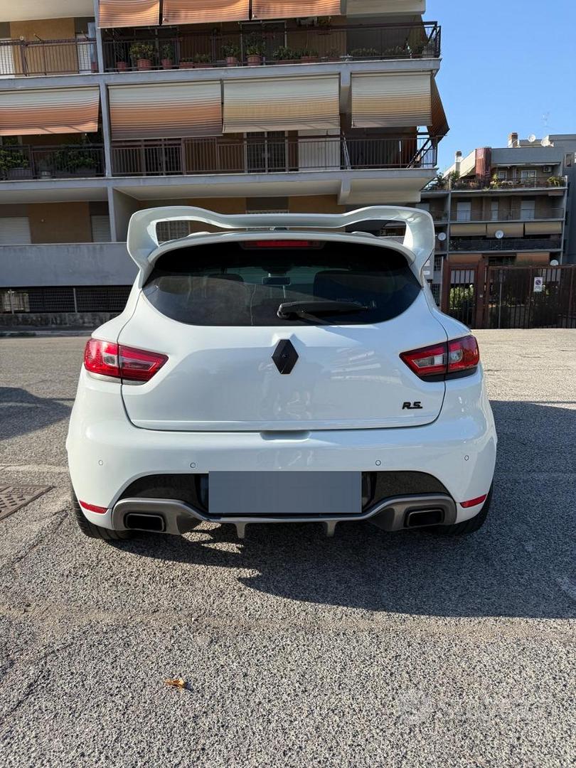 Renault Clio 2015 photo 2