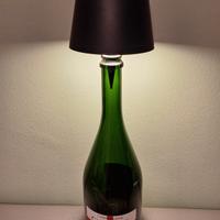 Charlot bottiglia lampada led nera