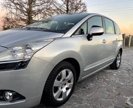 Peugeot 5008 1.6 HDi 112CV Business