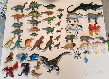Lotto di dinosauri animali giocattolo