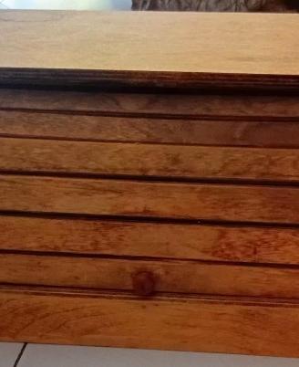Portapane in legno naturale