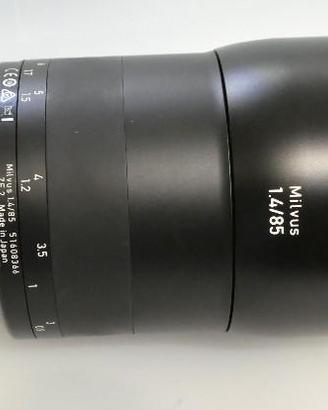 Zeiss milvus 85 1,4 per nikon usato