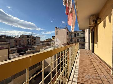 MULTILOCALE A NAPOLI