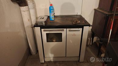 poutagé stufa a legna con forno 
