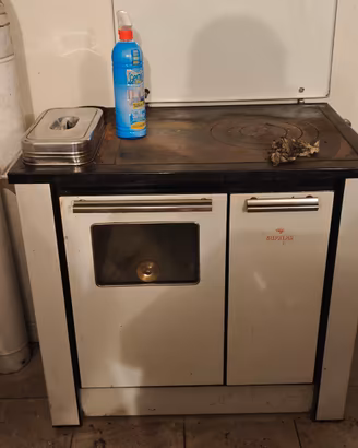 poutagé stufa a legna con forno 