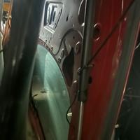 Pistoncini cofano post 350z