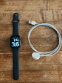Apple Watch 8 45mm GPS colore Mezzanotte
