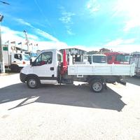 Camion iveco daily 35c13 ribaltabile e gru